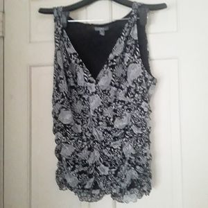 Apt 9 black and white Sexy Sleevelees top XL